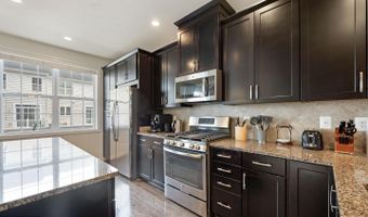 43008 PARIS GAP Sq, Ashburn, VA 20148
