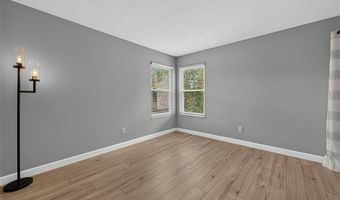 1592 Greenfield Crossing Ct, Ballwin, MO 63021