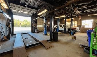 255 State St, Bristol, RI 02809