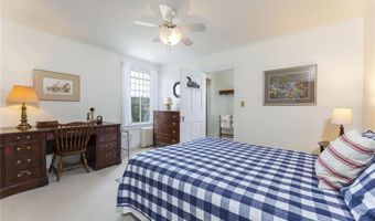 28 Newport St, Jamestown, RI 02835