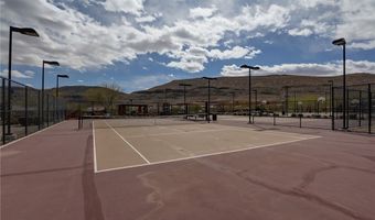 5742 Shadow Bend Dr, Las Vegas, NV 89135