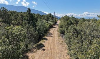 Robertos Lane, Arroyo Seco, NM 87514