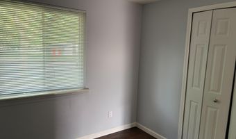 15 Metroview Ct, Ann Arbor, MI 48108