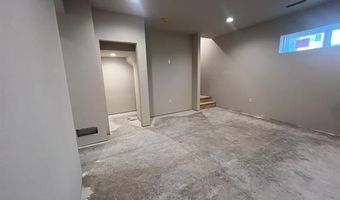 2811 Crinkle Root Dr, Fitchburg, WI 53711