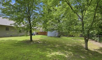 1027 Nickolas St, Aurora, MO 65605