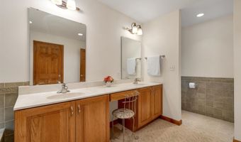 9 Wildwood Rd, Auburn, NH 03032