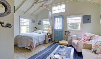 64 Burnside Ave, Narragansett, RI 02882