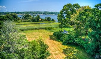 74 ADAMS POINT Rd, Barrington, RI 02806