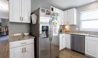 531 Charoak Dr, Ballwin, MO 63021