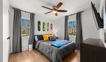 830 S Parkview Dr, Aurora, OH 44202