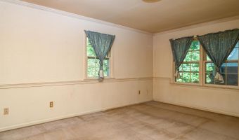 6820 COLBURN Dr, Annandale, VA 22003