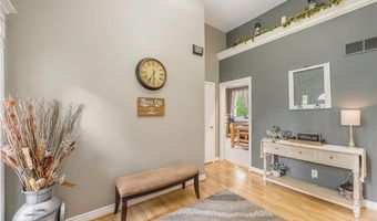 15417 Poplar St, Basehor, KS 66007