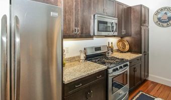 32 Carey Street St, Newport, RI 02840
