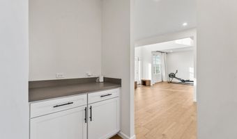 940 Treeline Dr, Algonquin, IL 60102