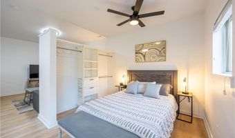 302 SW 6th St 22, Bentonville, AR 72712