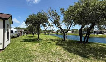 104 Augusta Cir, Aransas Pass, TX 78336