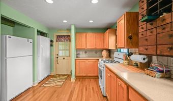 9056 Emerson Rd, Apple Creek, OH 44606