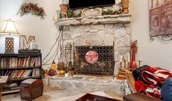 1670 Church St, Appomattox, VA 24522