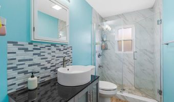 65 Somerset Ter, Bedminster, NJ 07921