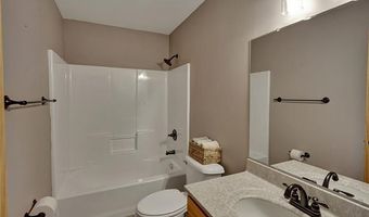 5257 Brookshire Dr, Almont, MI 48003