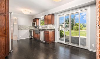 2222 Delaware Dr, Ann Arbor, MI 48103