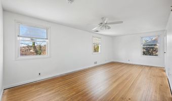 11 Searingtown Rd, Albertson, NY 11507