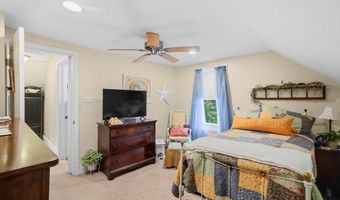 182 Leicester St, Auburn, MA 01501