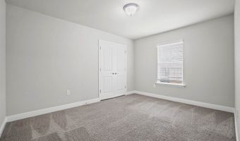 6236 Emerald Lake Dr, Biloxi, MS 39532