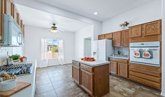 2635 Discovery Rd, Bullhead City, AZ 86442