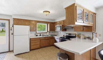 2605 W BIG BEND Dr, Appleton, WI 54914