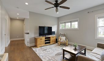 89 Alpine Dr, Burlington, CT 06013