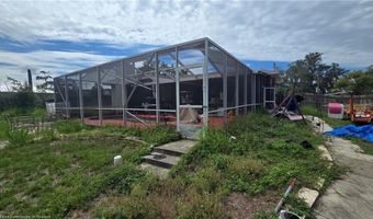 311 E Walnut St, Avon Park, FL 33825