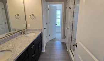 793 Fairway Rd, Ayden, NC 28513