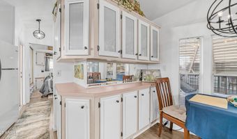 181 MINESHAFT Dr, Apache Junction, AZ 85119