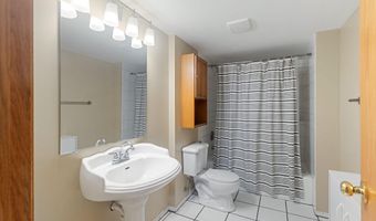 14566 Kerry St NW, Andover, MN 55304