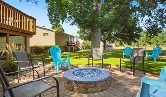 11 Linda Ln, Aberdeen, SD 57401