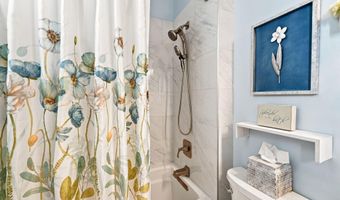 3992 Trade Royal Crossing Dr, Columbus, OH 43230