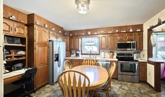 244 MILLER, Akron, PA 17501