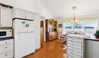 61 Pond Rd, Albion, ME 04910
