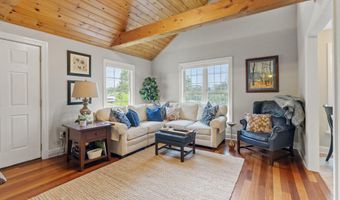 941 Altamont-Voorheesville Rd, Altamont, NY 12009
