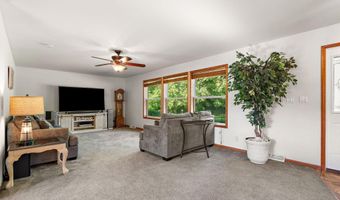 975 41st Ave, Amery, WI 54001