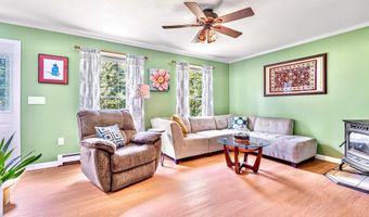 348 Deerfield Rd, Allenstown, NH 03275