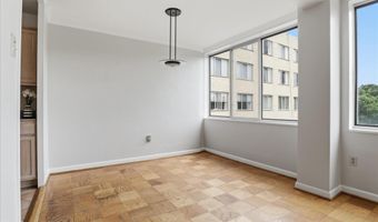 6641 WAKEFIELD Dr 703, Alexandria, VA 22307