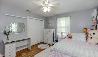 7 Oakcrest Dr, North Providence, RI 02904