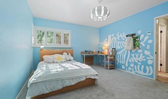 9835 Edgelake Dr, La Mesa, CA 91941