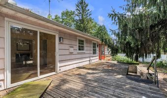6 Ruthven Pl, Ann Arbor, MI 48104