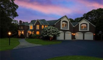 25 Westfield Dr, East Greenwich, RI 02818