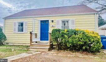 3007 ELMWOOD Dr, Alexandria, VA 22303