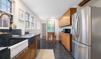 27 William St, Newport, RI 02840