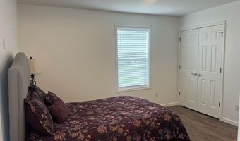 127 Calhoun St, Alderson, WV 24910